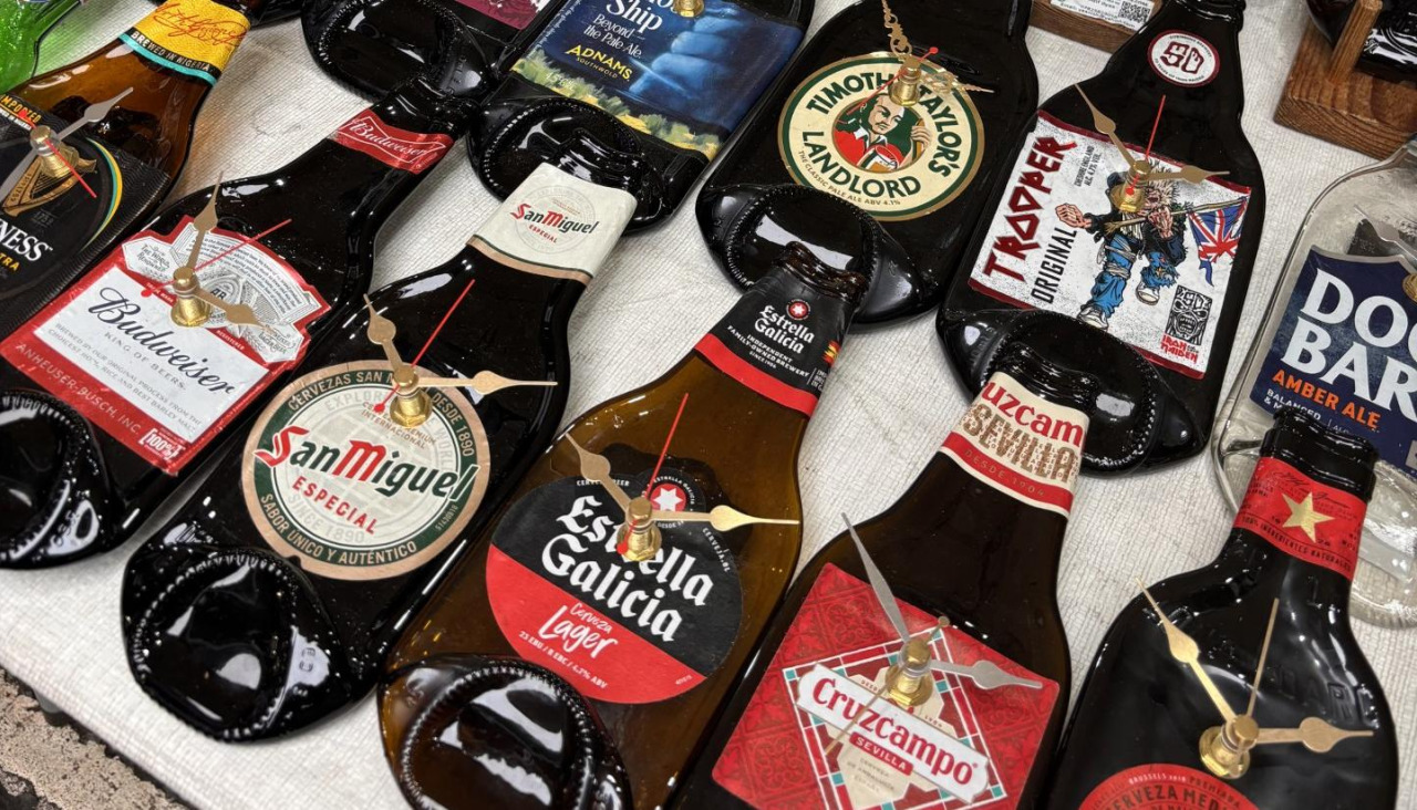 El stand del mercado de Portobello, con la botella de Estrella Galicia