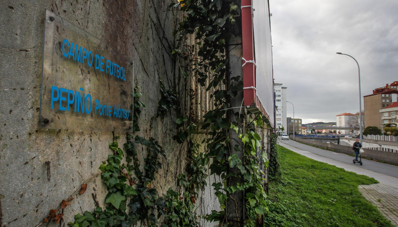 Cartel del campo de fútbol Pepiño Ponte, en Elviña