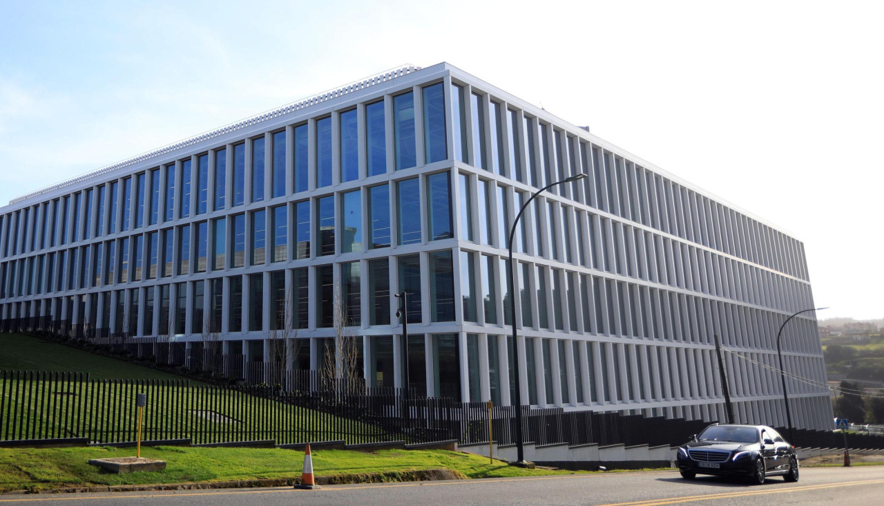 Edificio de Zara.com, que está situado en el polígono de Sabón (Arteixo)