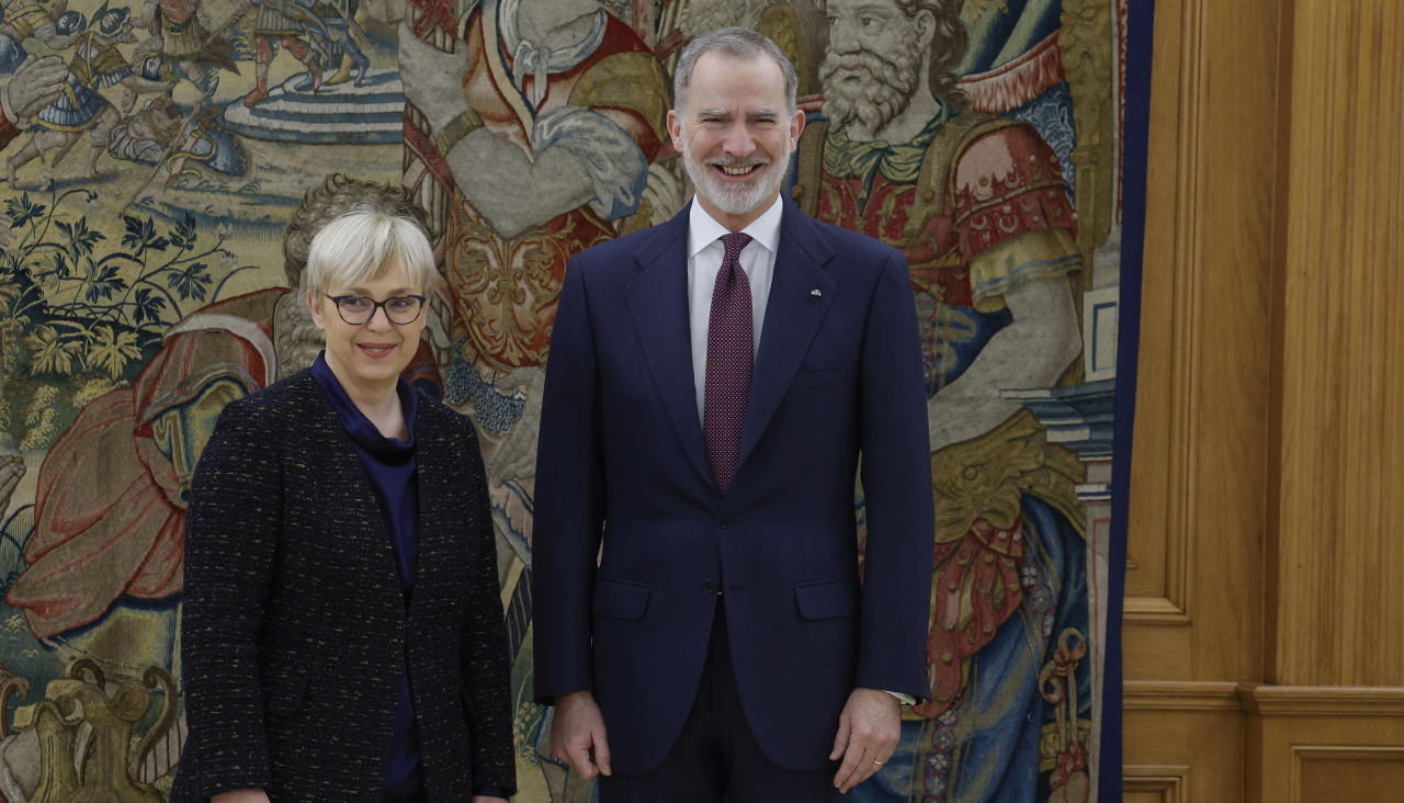 Felipe VI, sonriente, este viernes, junto a la presidenta de Eslovenia