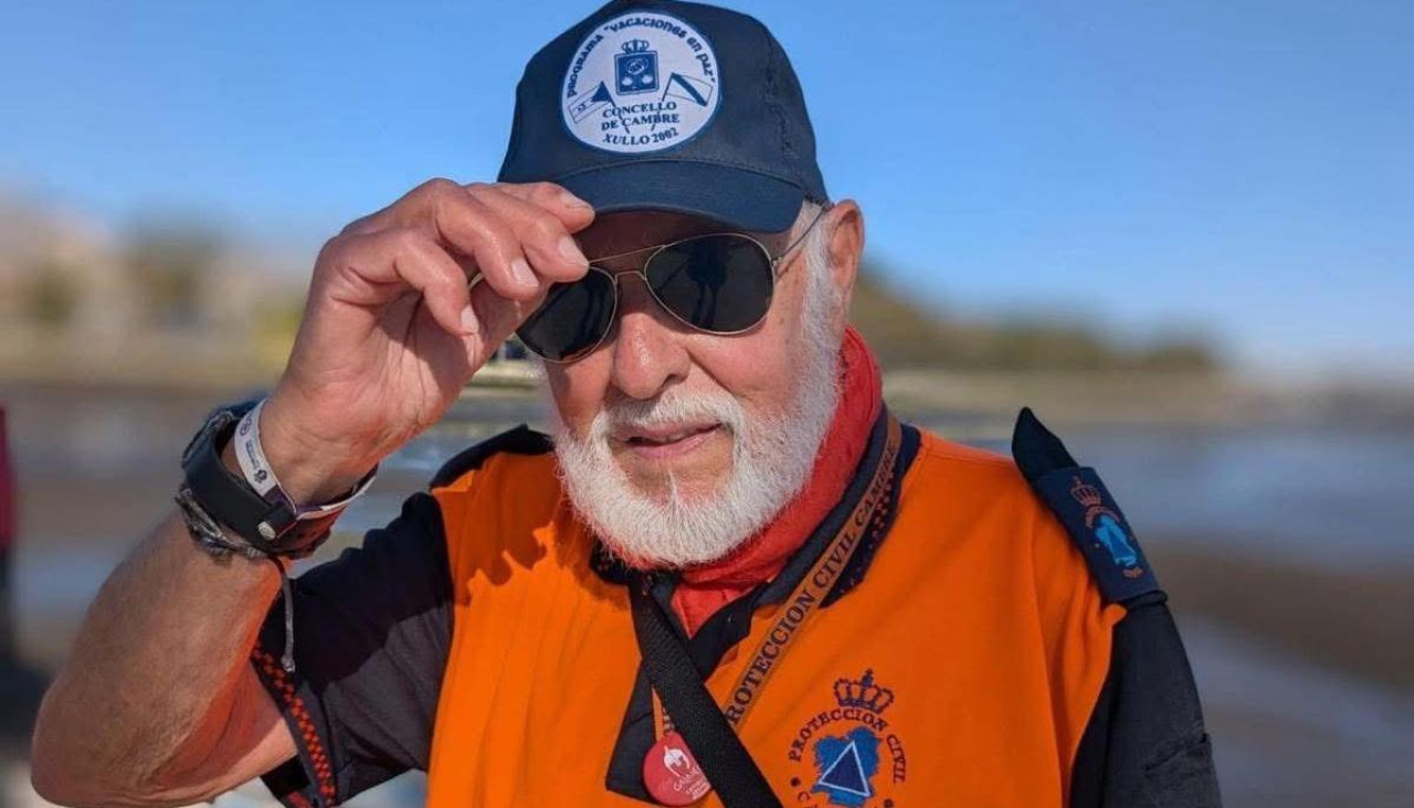 Manuel Vázquez, histórico voluntario de Protección Civil de Cambre