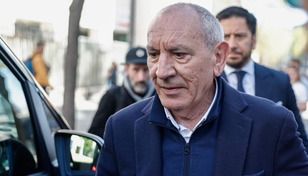 El ex DAO de la Policía, José Ángel González, a su llegada este martes a los juzgados acompañado de su abogado