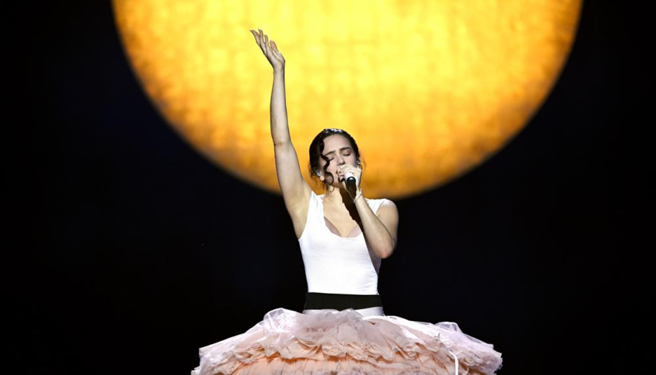 La cantante Rosalía, en el concierto de Lyon de su gira ‘Lux Tour’ el pasado 16 de marzo