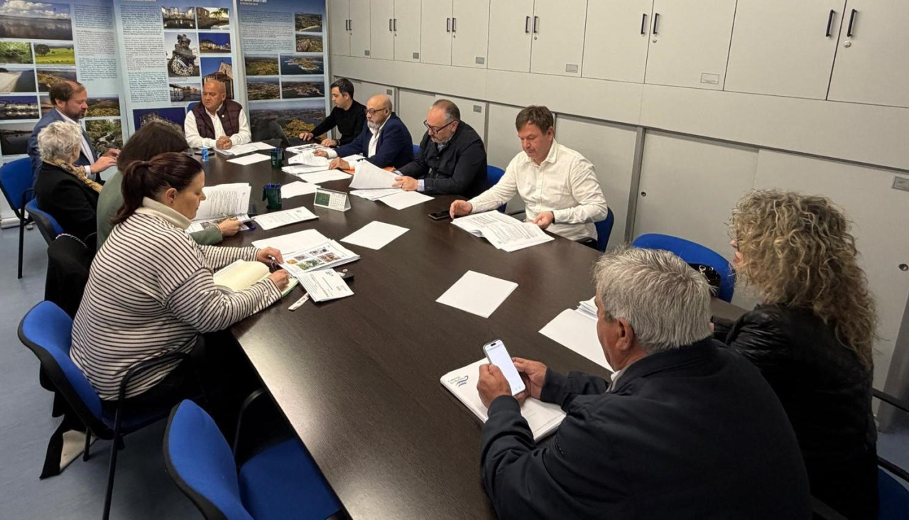 El Pleno del Consorcio As Mariñas se reunió esta mañana en su sede de Bergondo