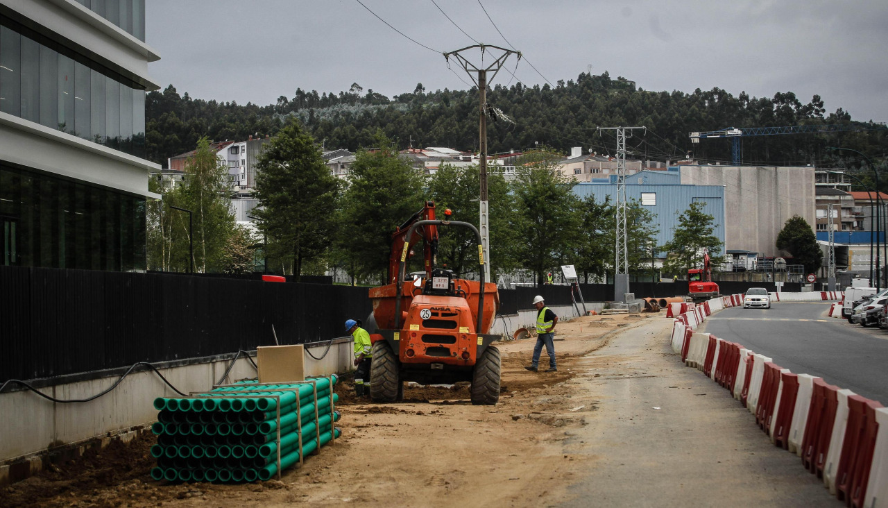 Obras de urbanización que realiza Inditex en Sabón