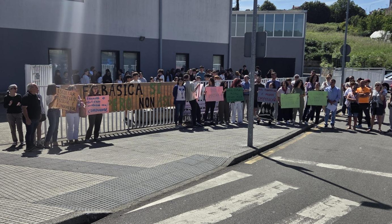 Manifestación en el IES Carral