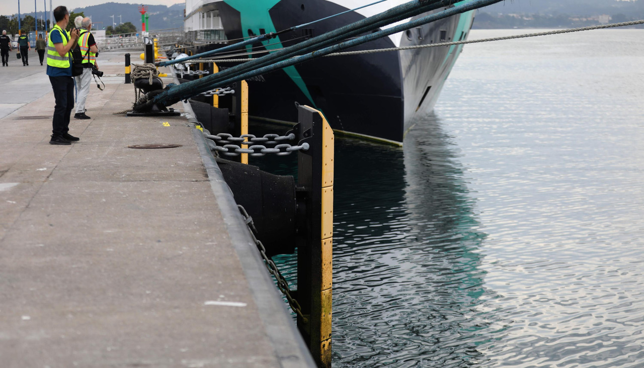 Defensas instaladas en el muelle de Trasatlánticos
