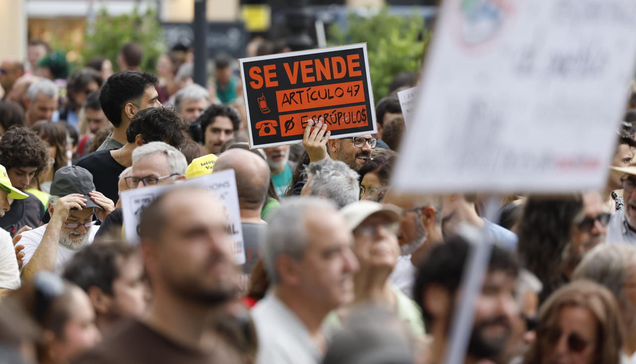 Protesta por la dificultad del acceso a la vivienda en Valencia el 6 de junio