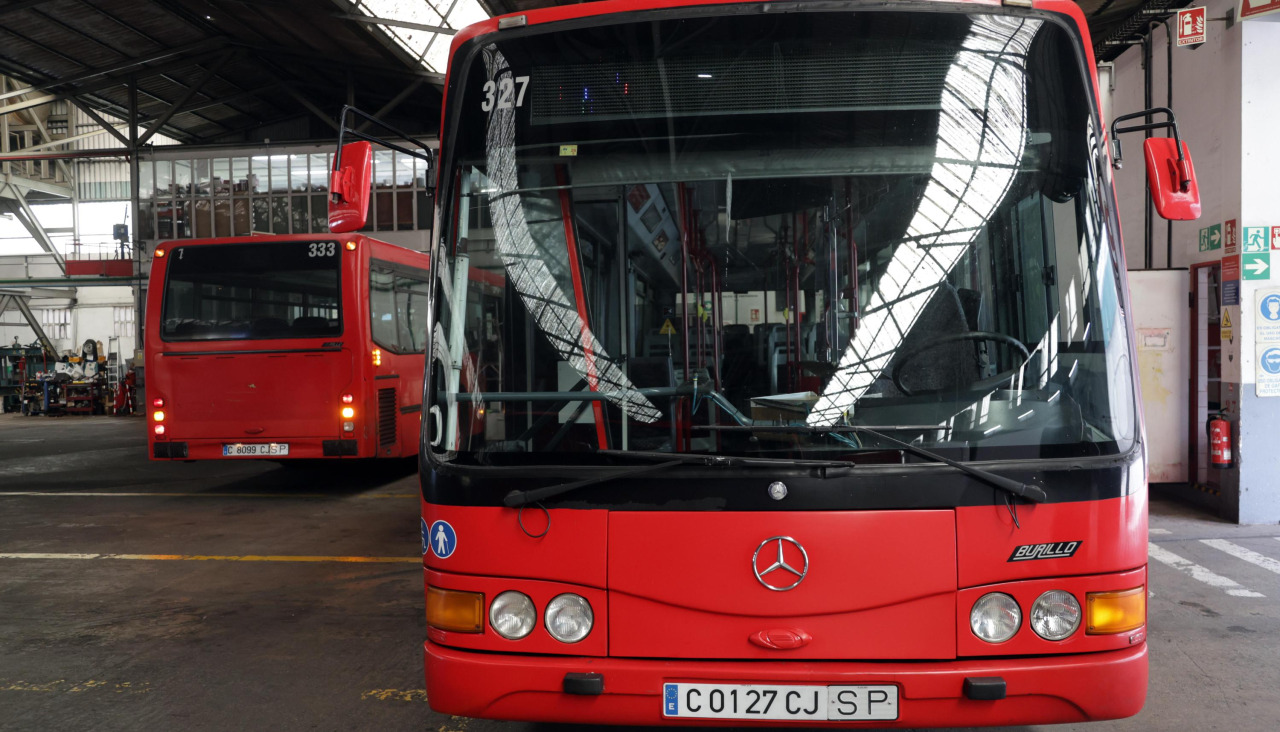 El autobús número 327 es el más antiguo en funcionamiento de Tranvías