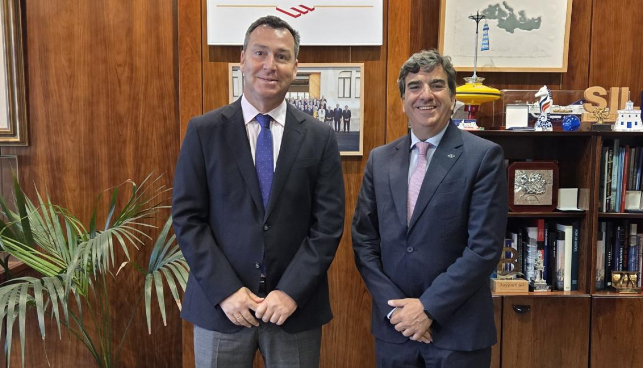 El presidente de Puertos del Estado, Gustavo Santana, y el presidente de la Autoridad Portuaria de A Coruña, Martín Fernández Prado