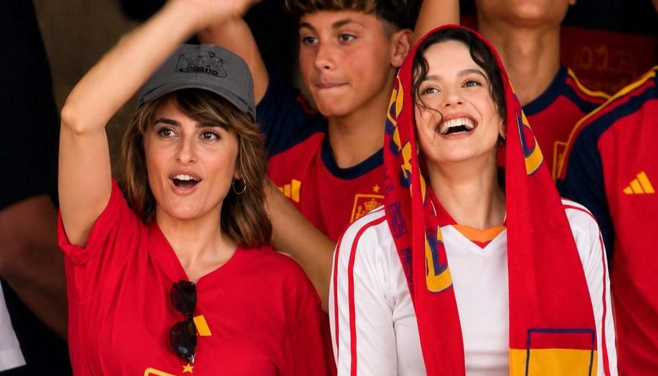 Penelope Cruz y Rosalia animan a la selecci_n espa_ola en Inglewood World Cup 2026_18181518