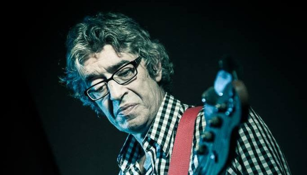 El músico Felipe Lipe, integrante de Tequila