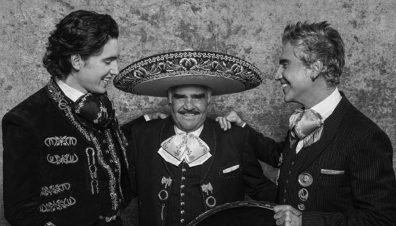 Alex Fernández (izquierda) con su abuelo Vicente Fernández y su padre, Alejandro Fernández