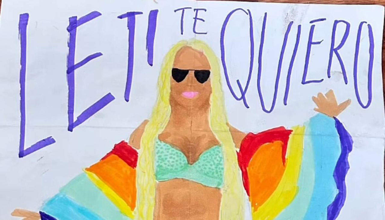 Regalo de una fan coruñesa a Leticia Sabater