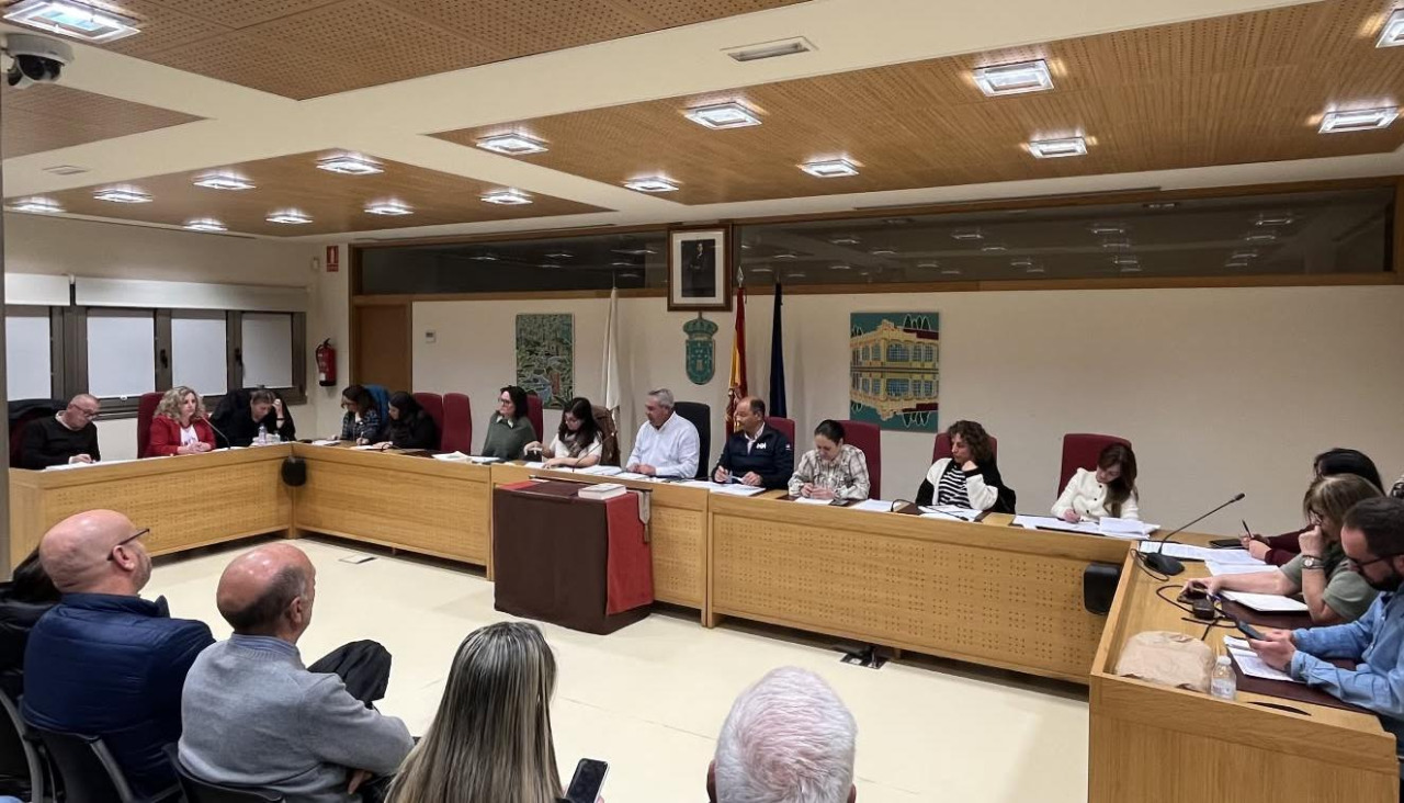 Pleno ordinario en Carral