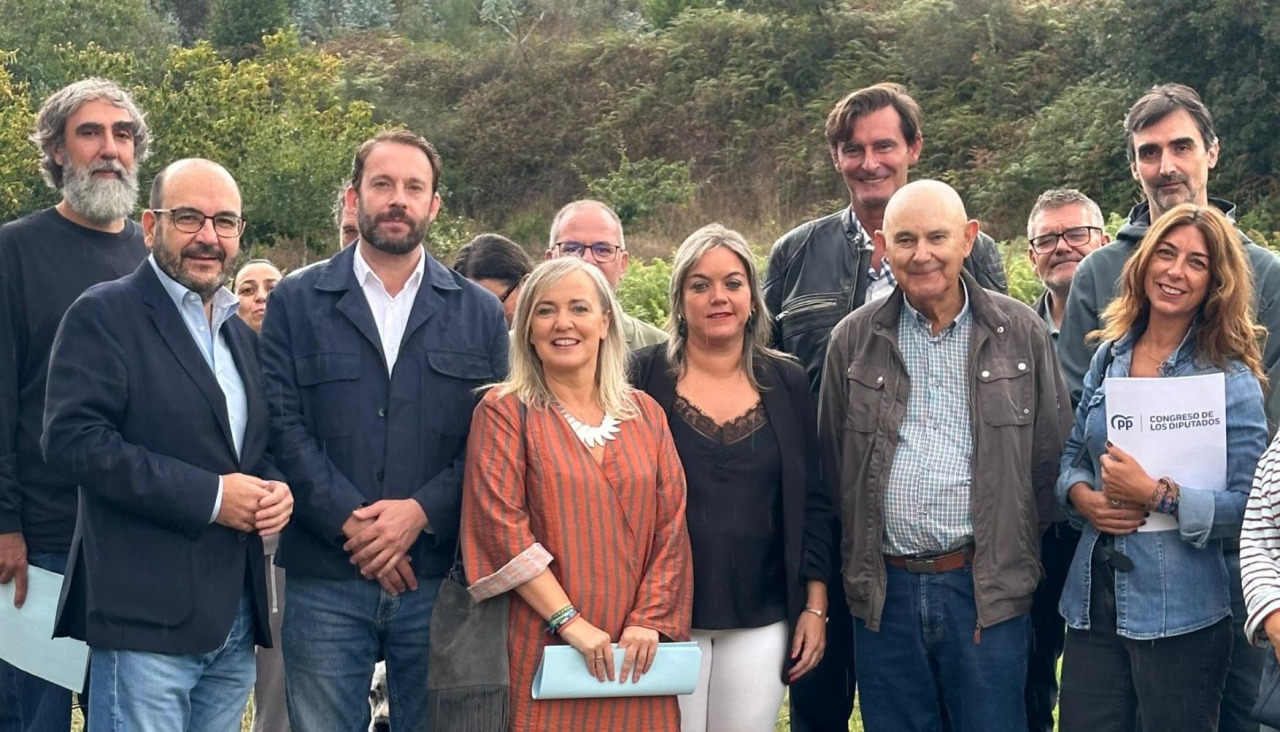 Integrantes del PP, de visita en Orro