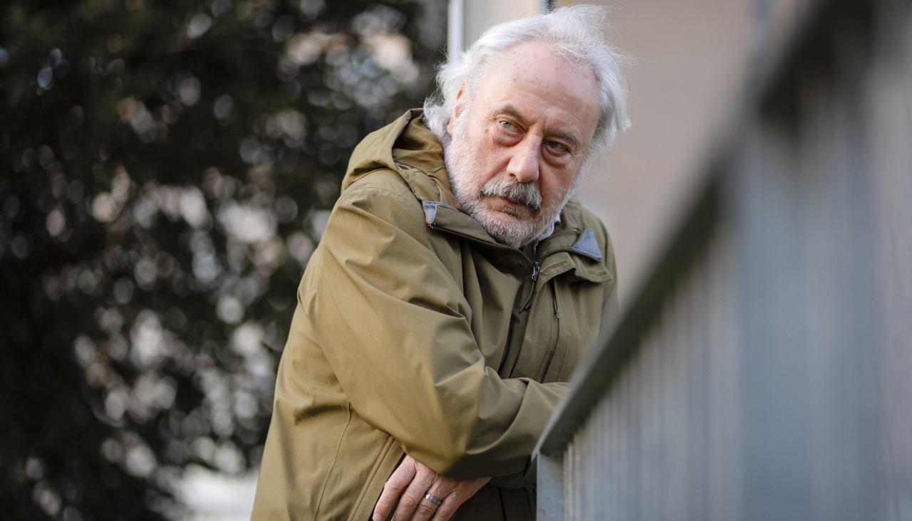 El escritor Julio Llamazares, reconocido con el Premio Nacional de Narrativa 2026, el pasado marzo