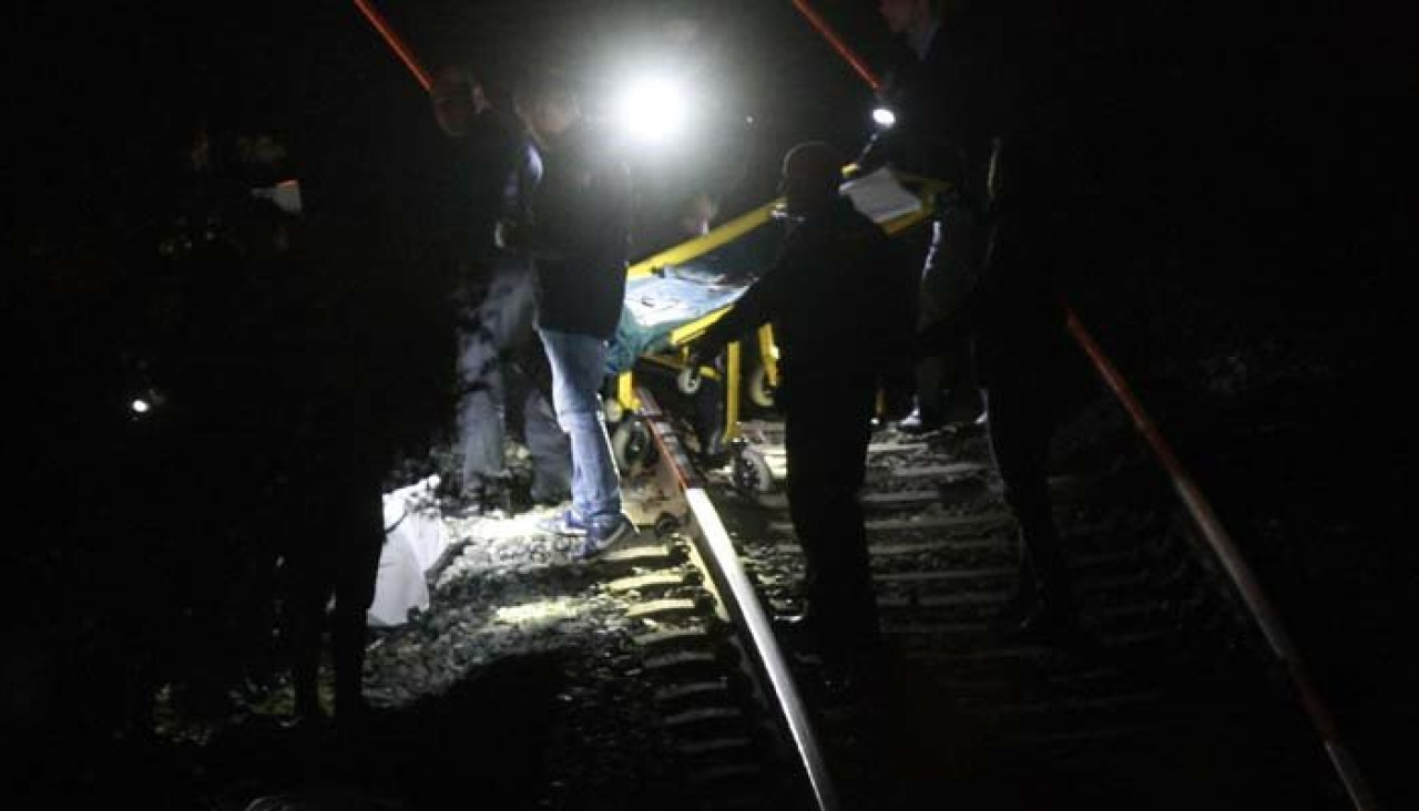 Una joven de 25 años muere en Oza al ser arrollada por un tren que se ...