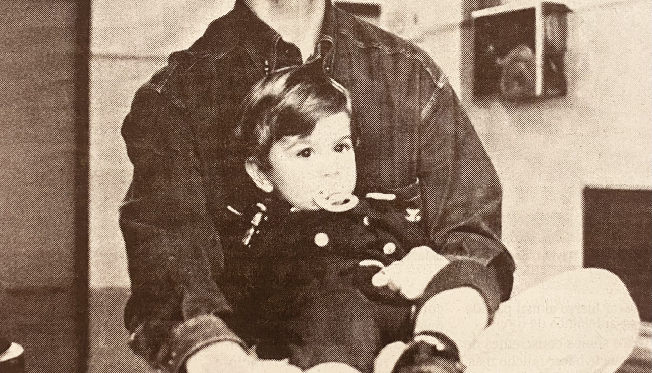 Bebeto con su hijo pequeu00f1o Matheus 1997