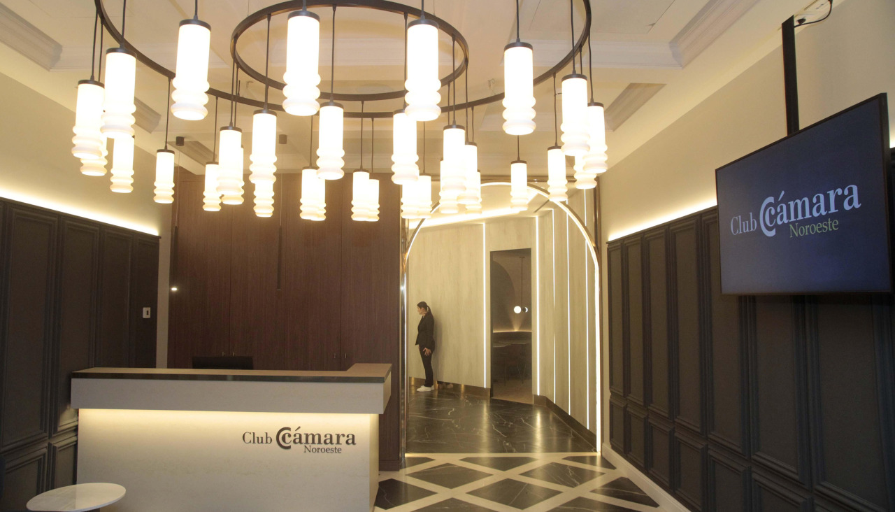 Comercio (63) 21113656