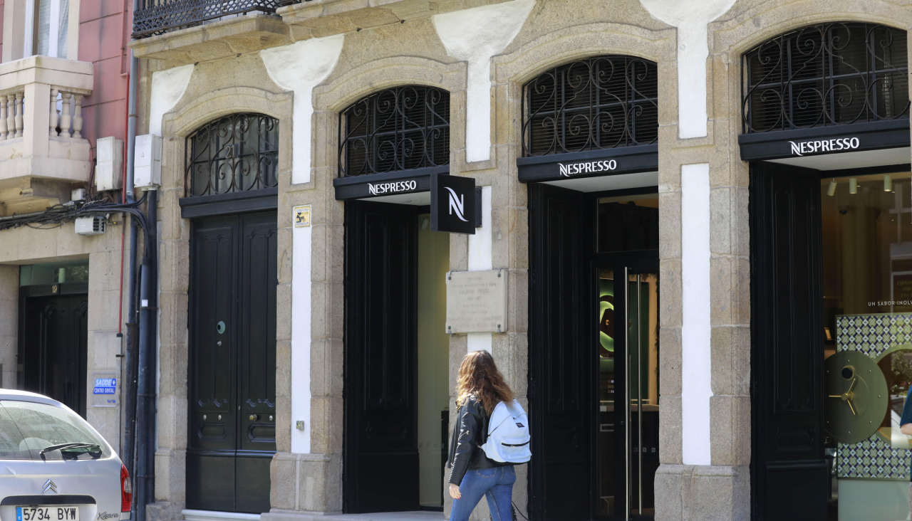 Fachada Juana de Vega