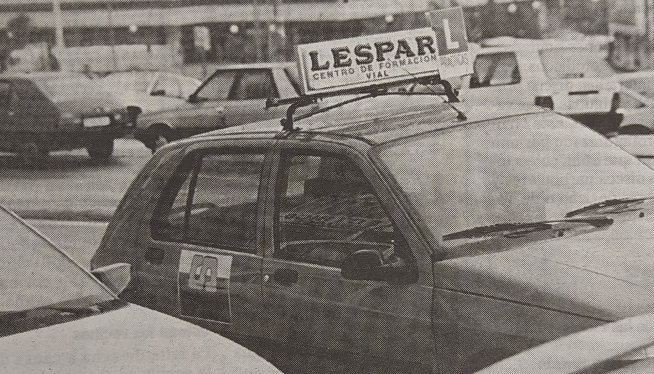 Coche de autoescuela 1998