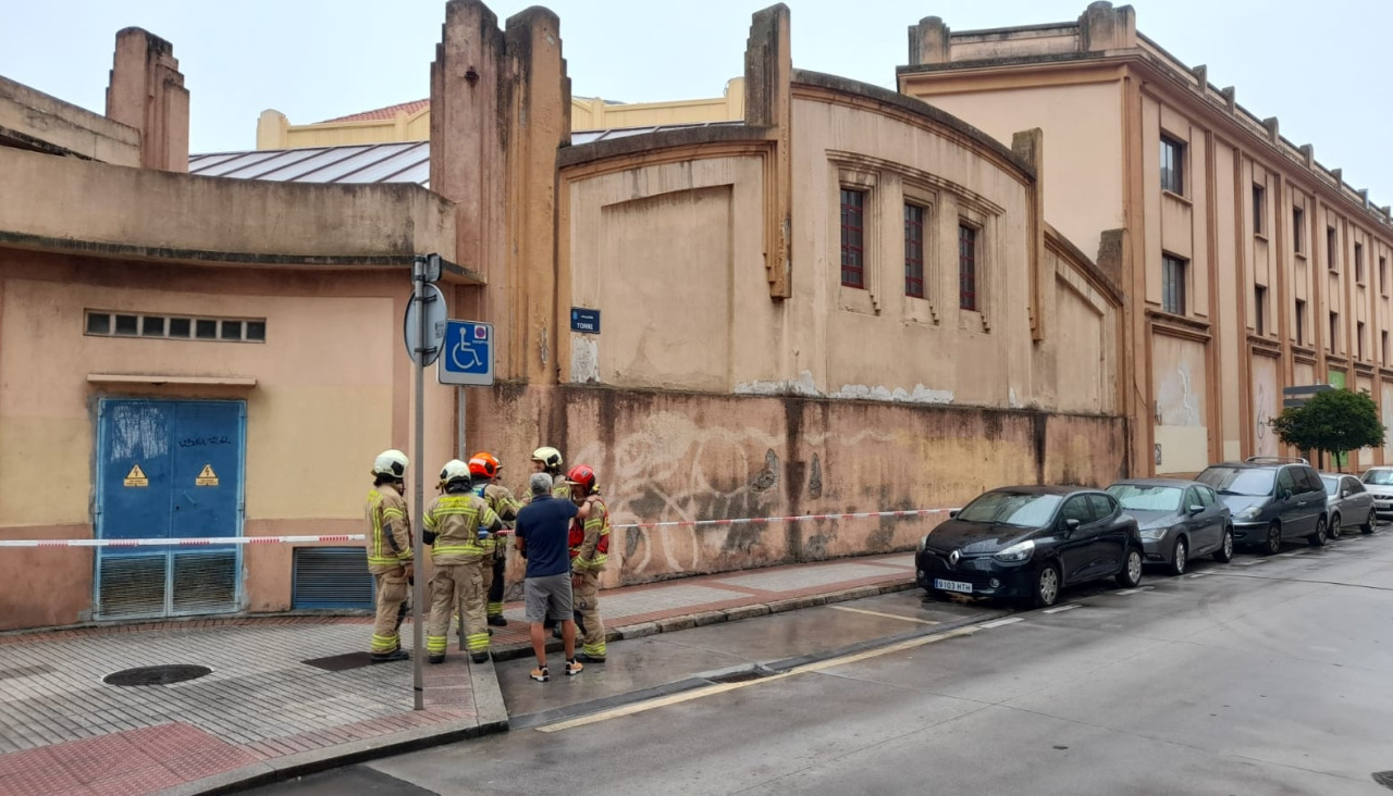 Incendio en la escuela de Mu00fasica de la calle de la Torre 2