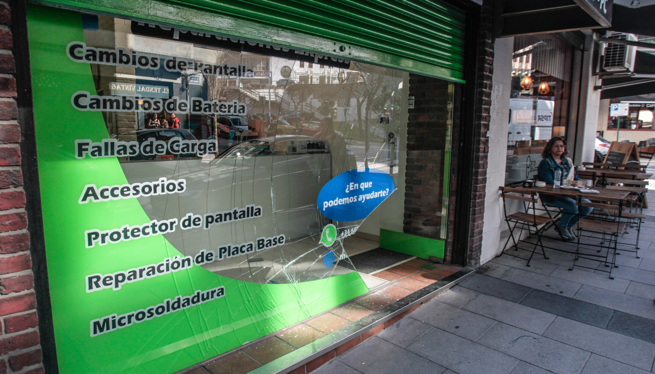 Robo en una tienda de Federico Tapia en A Coruu00f1a @ Quintana (3)