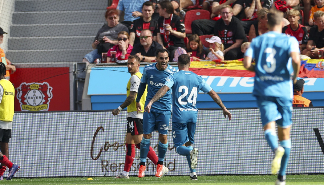Leverkusen (Germany), 10/08/2024.- Juanmi of Betis Sevilla celebrates with teammates after scoring 0-1 during the friendly soccer match between Bayer 04 Leverkusen and Betis Sevilla in Leverkusen, Germany, 10 August 2024. (Futbol, Amistoso, Alemania) EFE/EPA/CHRISTOPHER NEUNDORF CONDITIONS - ATTENTION: The DFL regulations prohibit any use of photographs as image sequences and/or quasi-video.