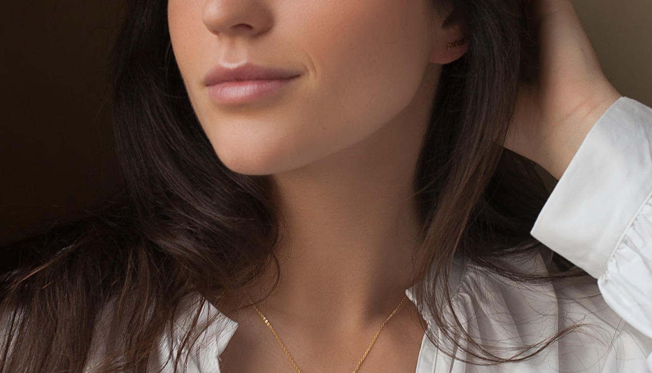 El collar u2018Viviendo todo falta, muriendo todo sobrau2019 l Cedidas (2)