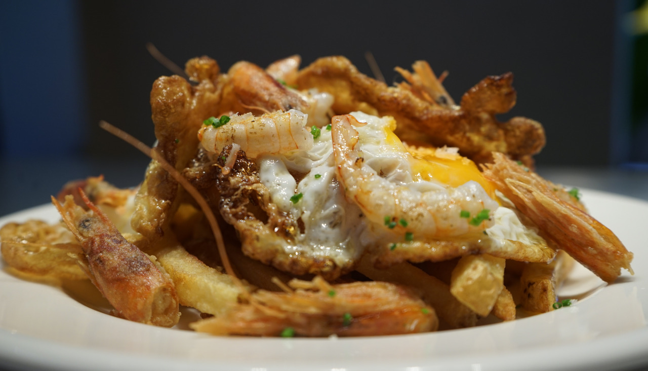 Cada plato en YEMA lleva huevo. Lo raro seriu0301a que no.