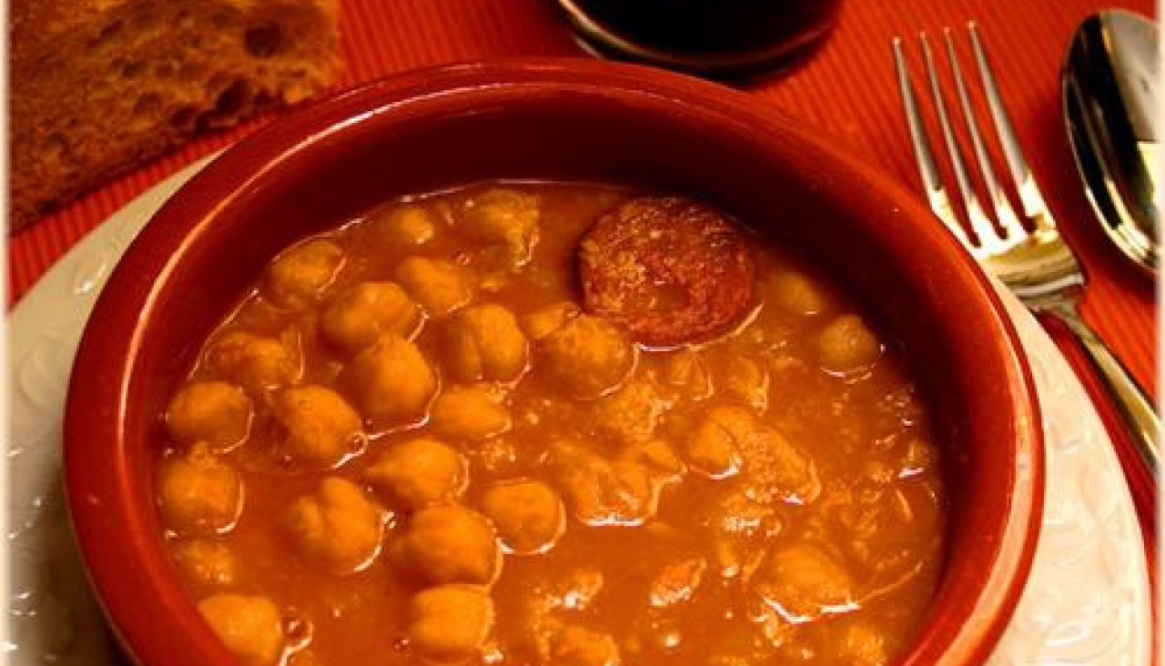 Callos con garbanzos