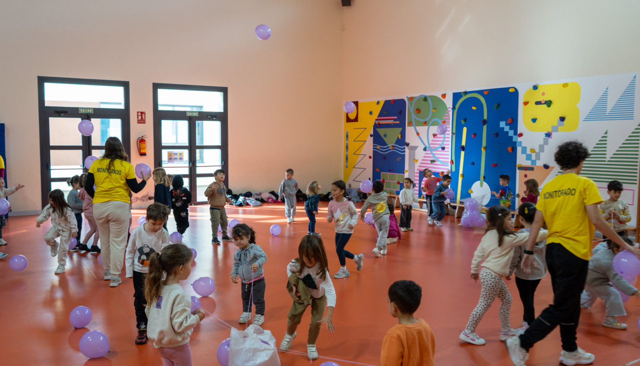 FOTO 3 CULLEREDO Cerca de 100 niu00f1os y niu00f1as participan en el Campamento de Semana Santa del Concello de Culleredo