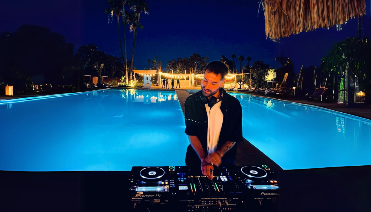 DJ Black Vanilla Beso Beach