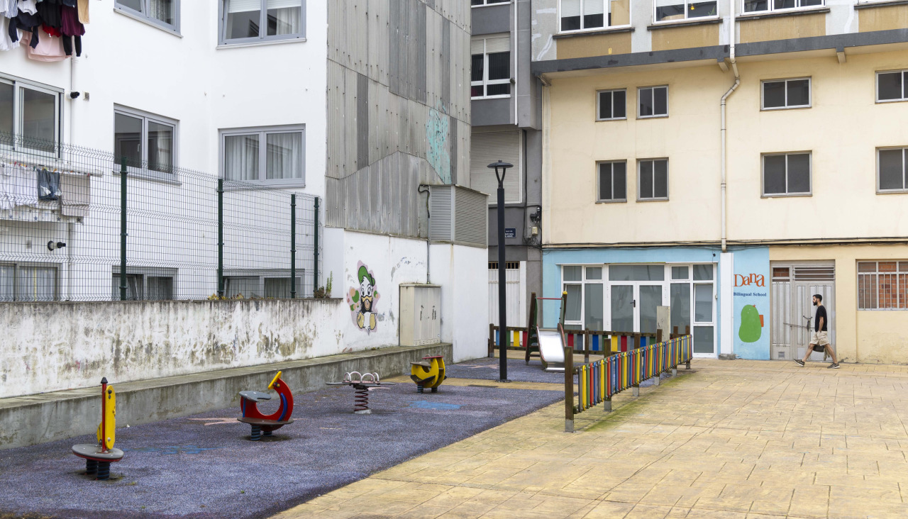 Parque infantil en A Falperra (2)