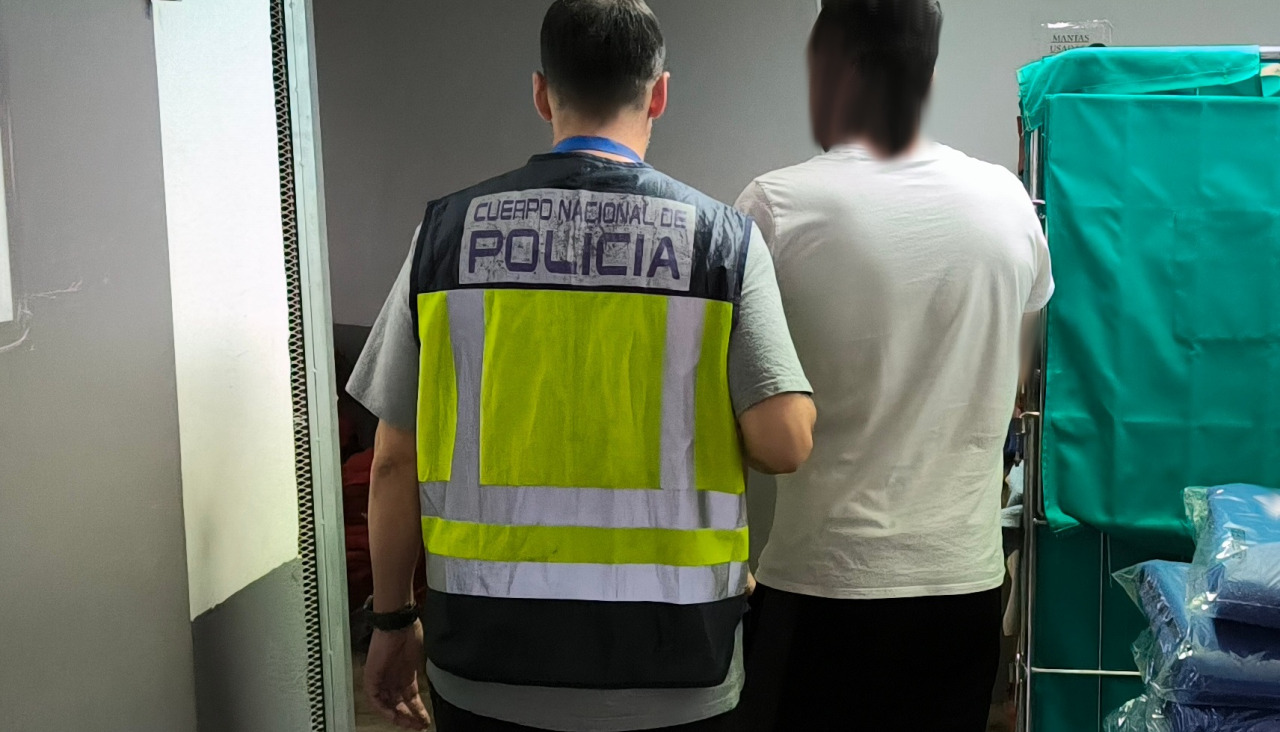 Detenciu00f3n robo reloj en Oleiros