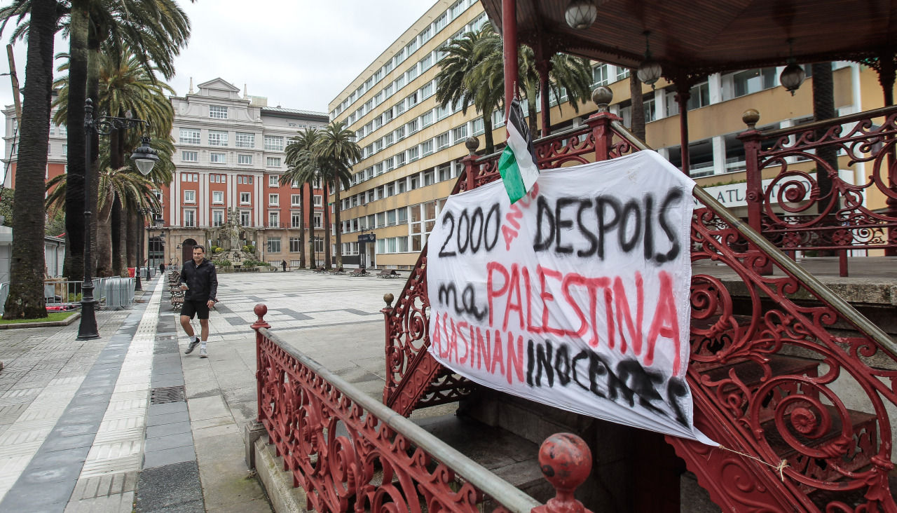 Carteles de Palestina en Mu00e9ndez Nu00fau00f1ez @ Quintana (2)