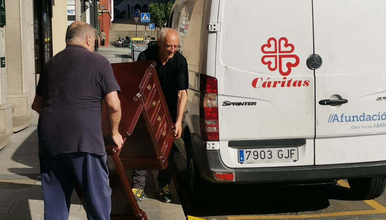 Donaciu00f3n muebles Cu00e1ritas (1)