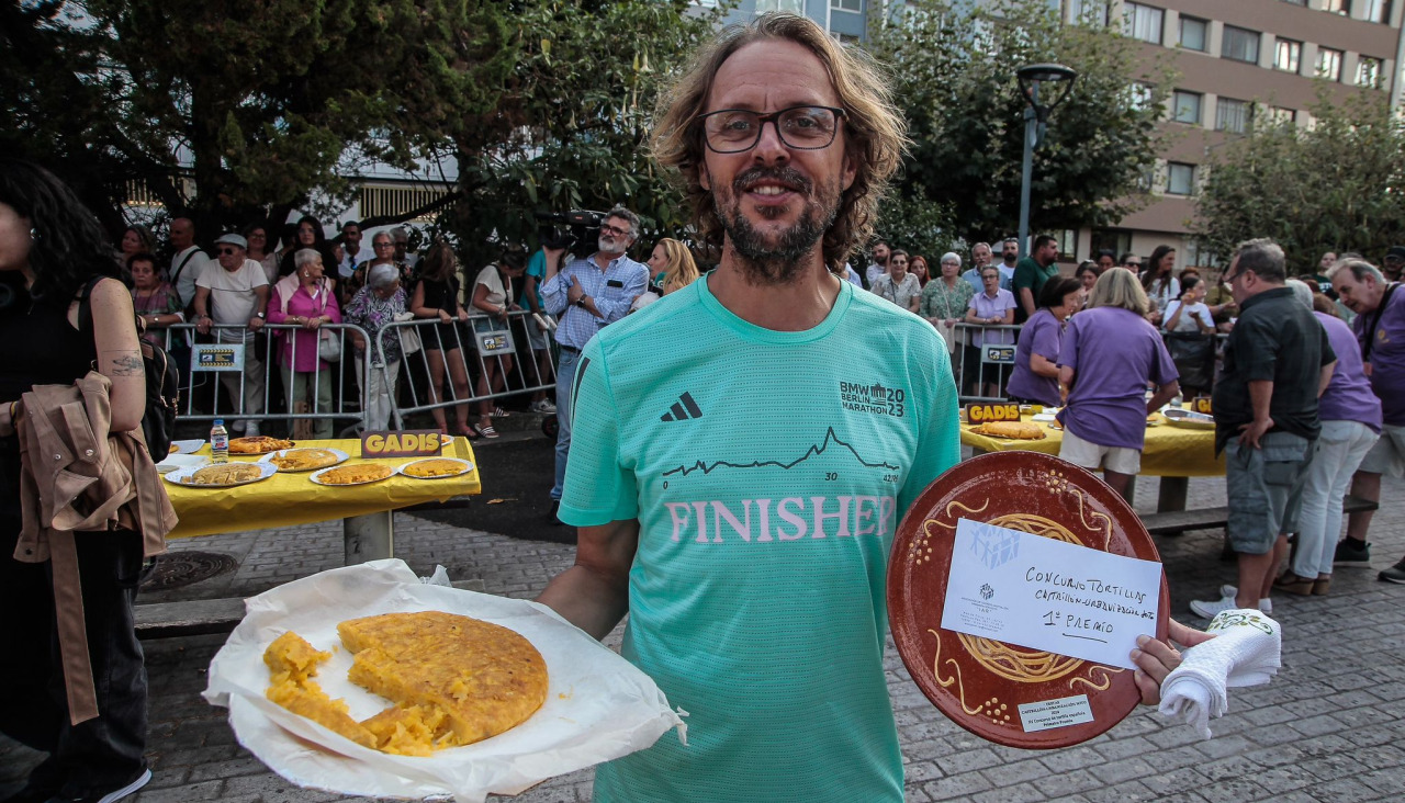 El cebollismo conquista el concurso de tortillas de O Castrillón (2)