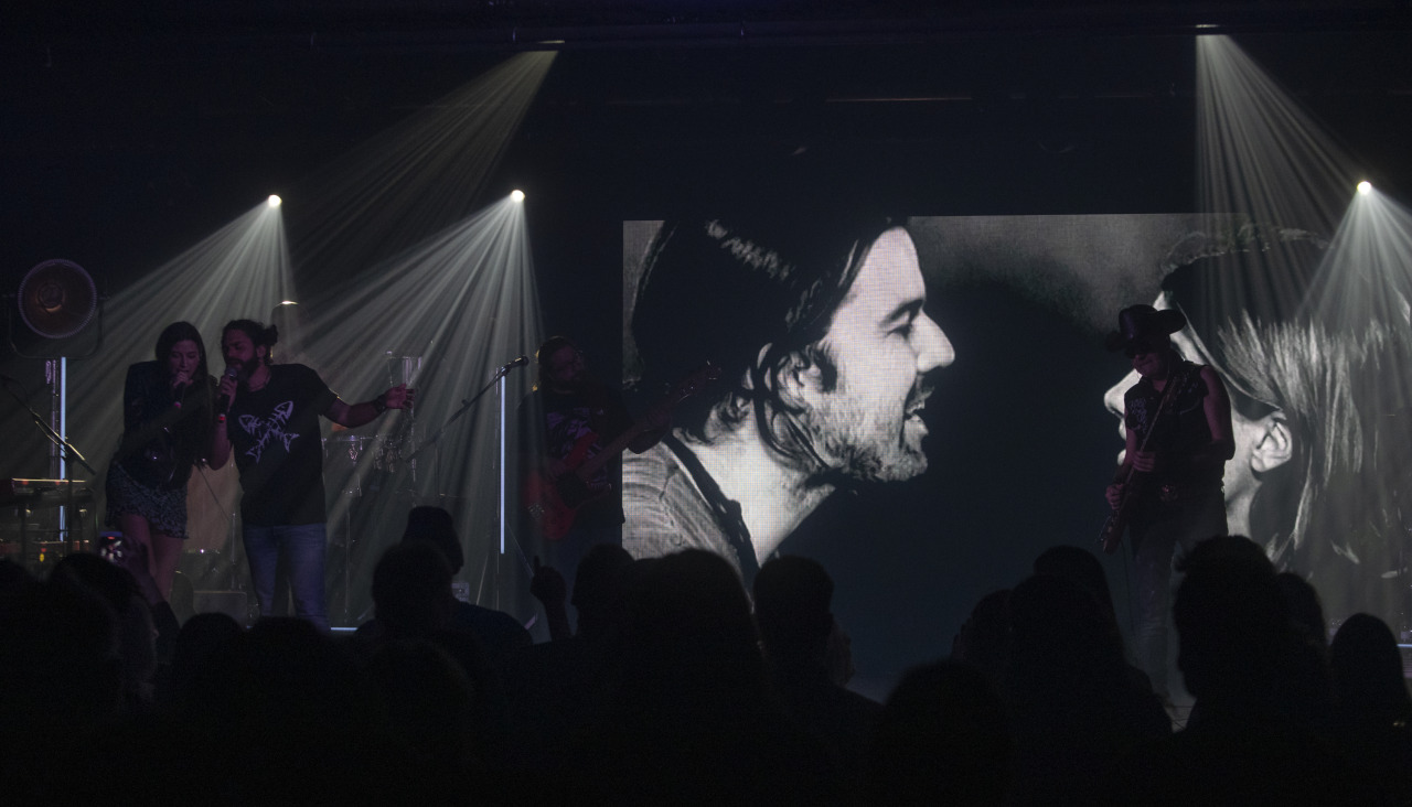 Gira Tributo a Pau Donés de Jarabe de Palo (2)