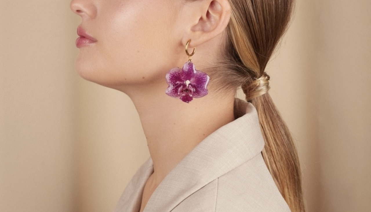 Pendientes orquiu0301dea morada