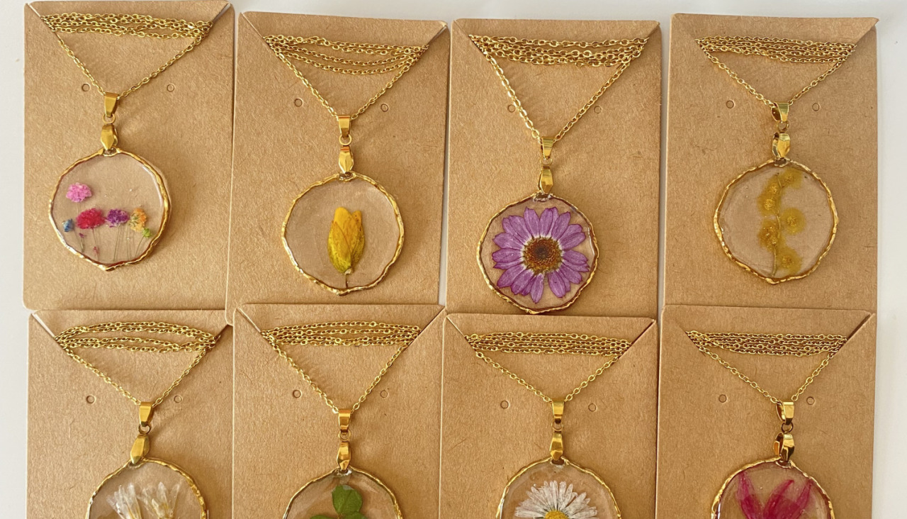 Un encargo especial: collares para regalar en una boda