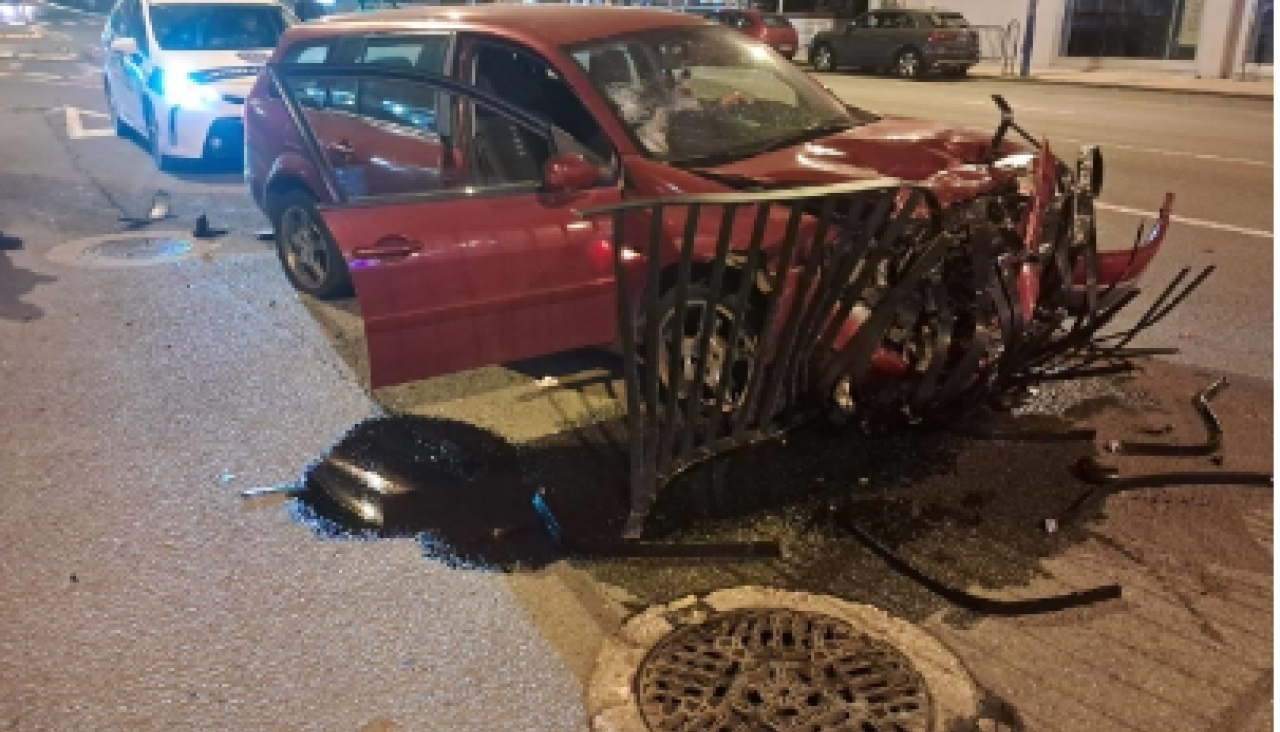 Accidente en Culleredo tras una persecuciu00f3n (2)