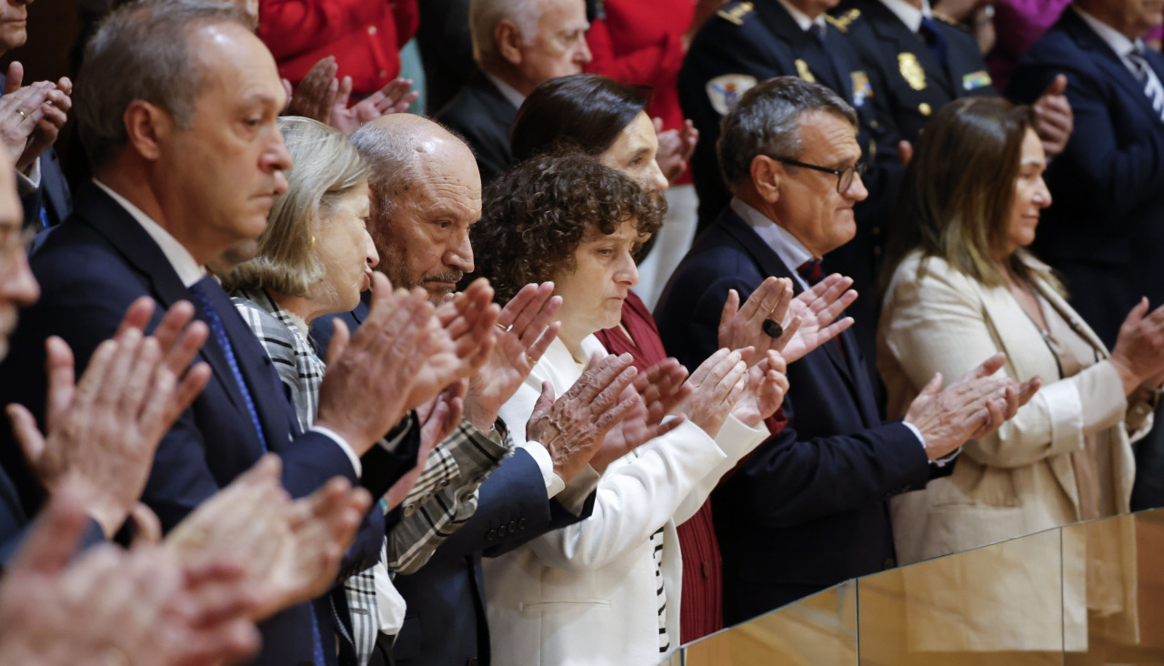 SANTIAGO DE COMPOSTELA, 16/04/2024.- La tribuna de invitados en la apertura de la Sesión plenaria de apertura de la XII legislatura, este martes, en Santiago de Compostela. EFE/Lavandeira jr