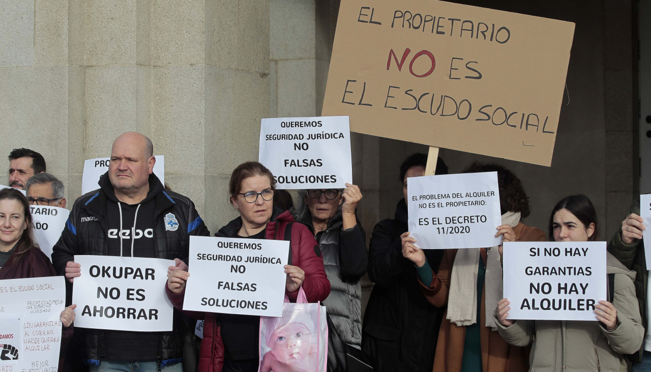 Manifestación de Aprovij contra la okupación @Quintana (4)