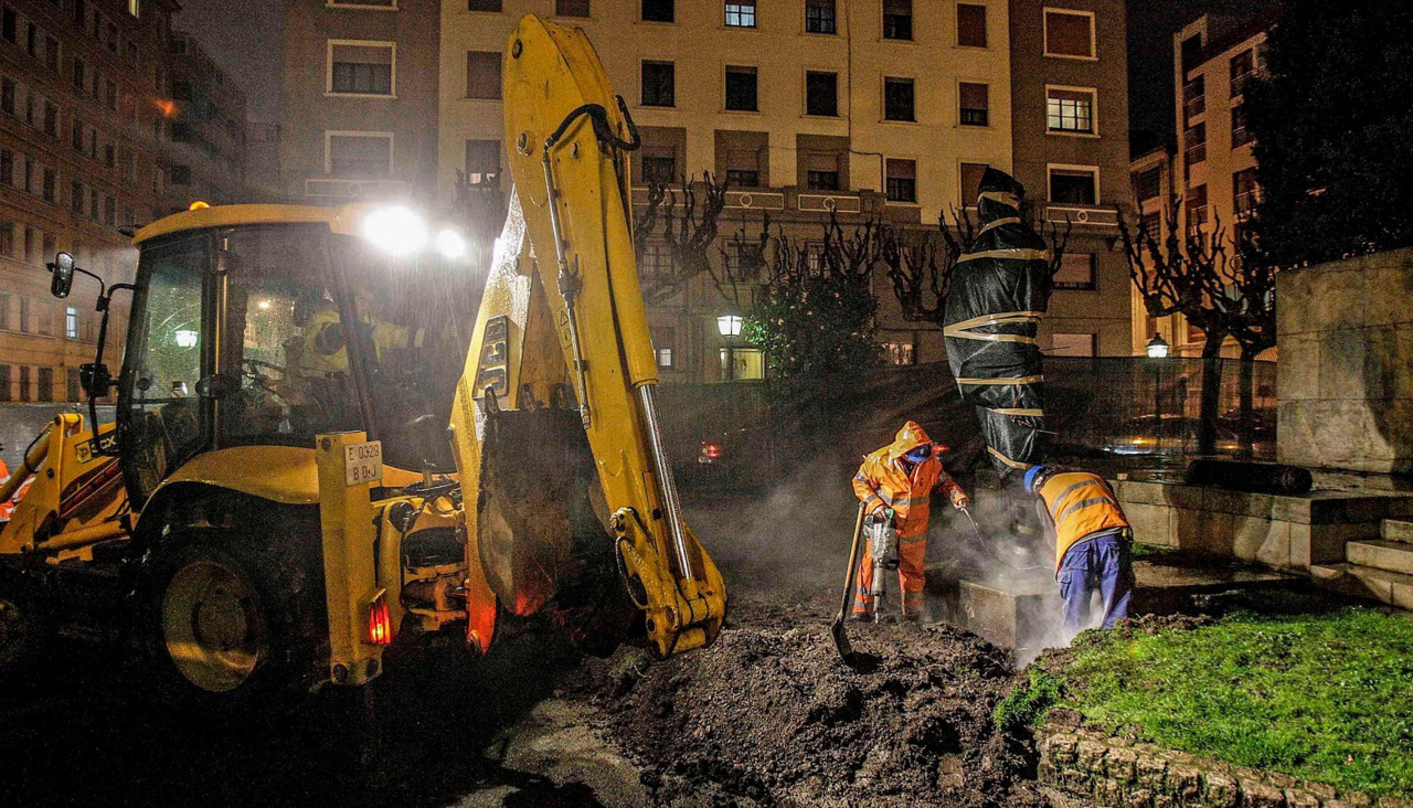 El alcalde Javier Losada, retiró en 2010 la estatua de Millán Astray en Atochas
