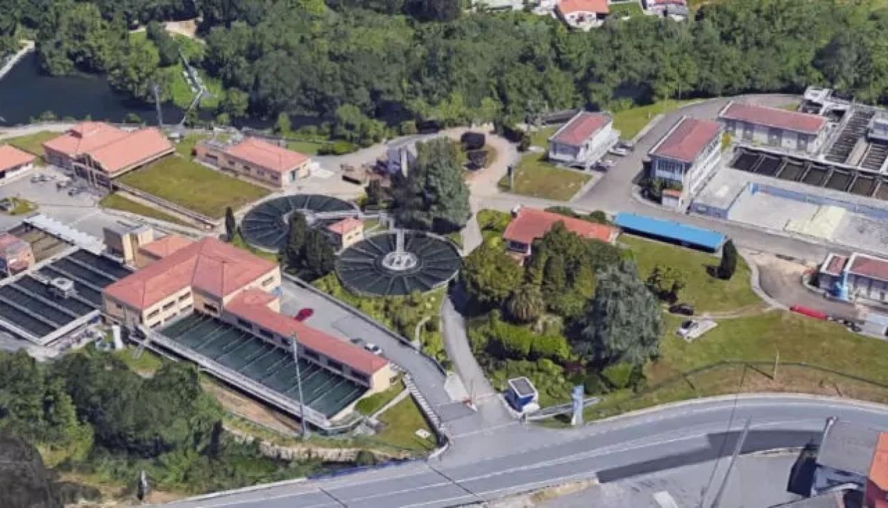 Vista aérea de la estación de tratamiento de agua potable de A Telva