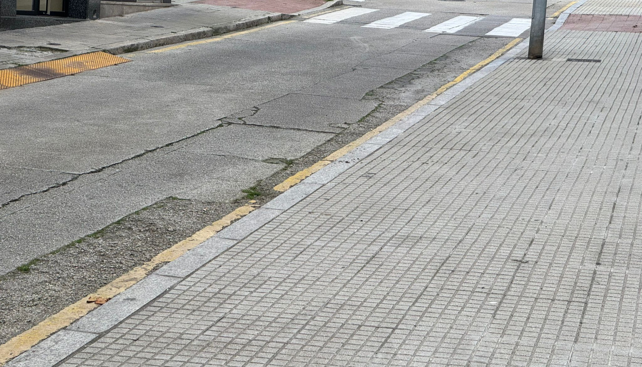 Estado de las aceras en Adormideras