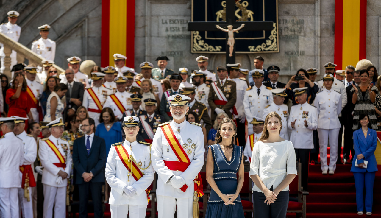 Los reyes Felipe VI y Letizia, la princesa Leonor y la infanta Sofía, durante su participación en un acto en Marín el pasado 16 de julio