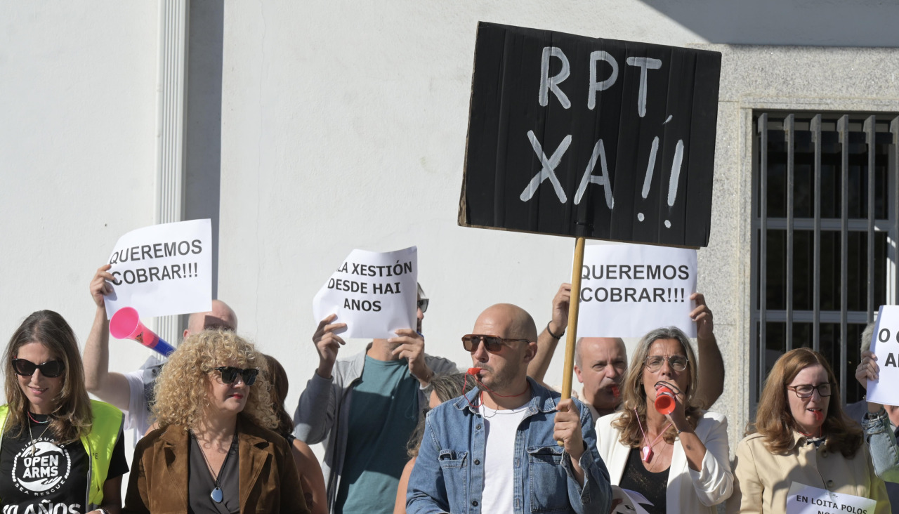 Protesta de los trabajadores municipales en Cambre